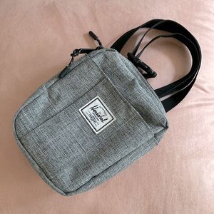 Herschel Cross Body